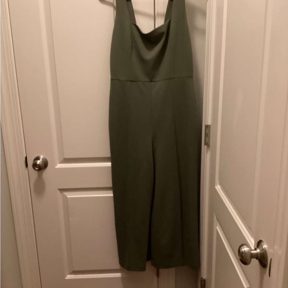 Donna Morgan Olive Green Attire